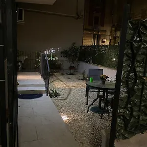 https://casa-roberta-catania.catania-hotels.net